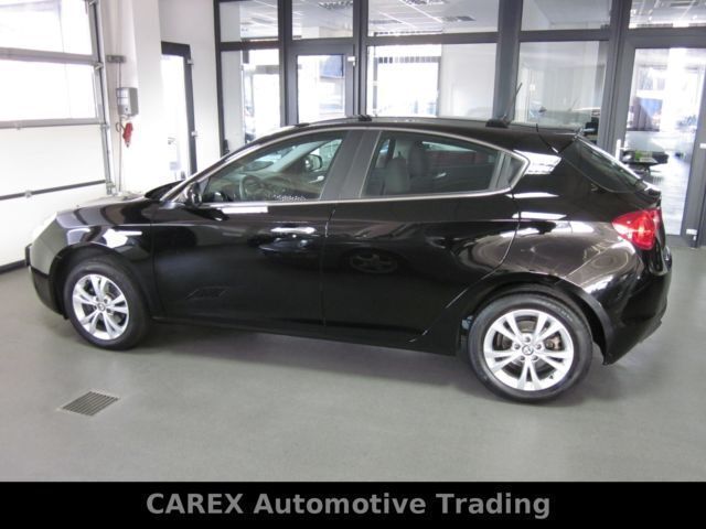 Gebraucht Alfa Romeo Giulietta Turismo 120 PS (88 kW) 2013 Schwarz Kleinwagen