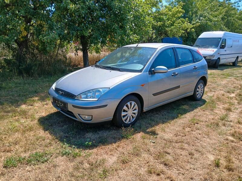 Silber Gebraucht 2004 Ford Focus Ghia Kombi | 400 € (Superpreis) - Bild 1/4