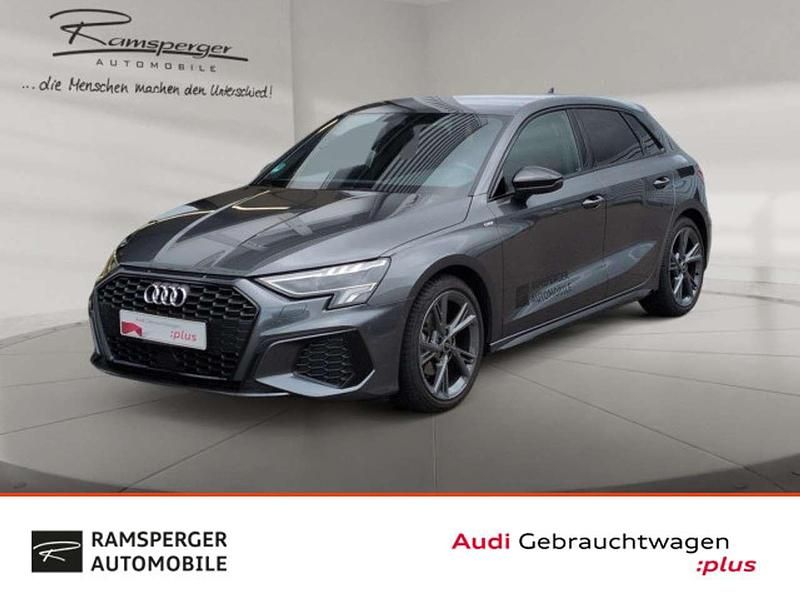 Grau (daytonagrau perleffekt) Gebraucht 2024 Audi A3 S-Line Limousine | 37.480 € (Teuer) - Bild 1/4