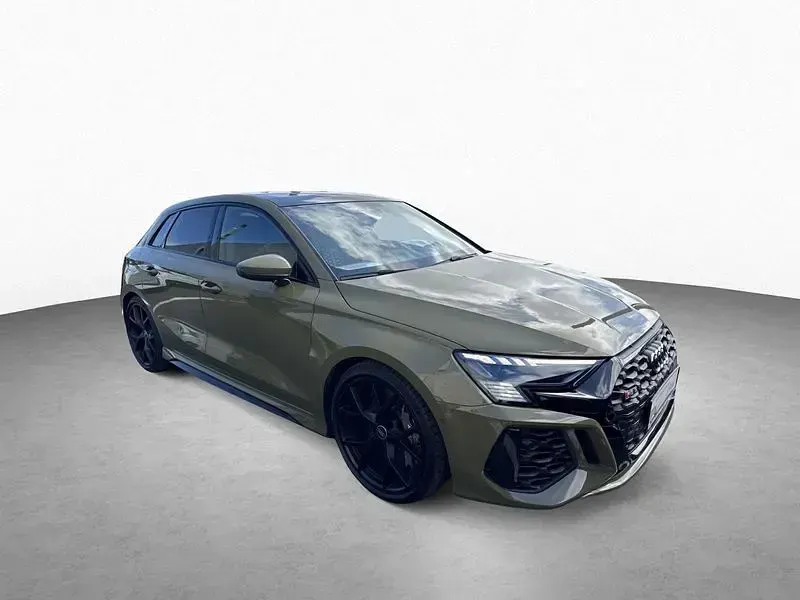 Gebraucht Audi RS3 Sportback 400 PS (294 kW) 2023 Grün Kleinwagen