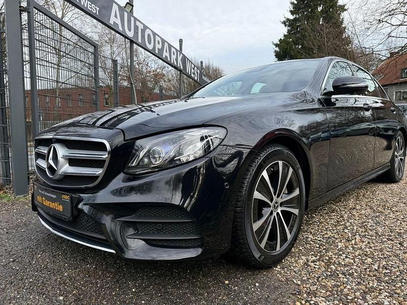 Gebraucht Mercedes E350 AMG 286 PS (210 kW) 2020 Schwarz Limousine