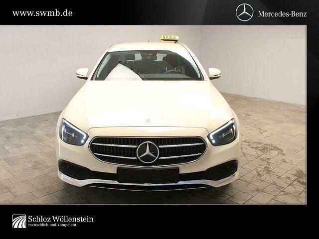 Gebraucht Mercedes E220 Avantgarde 194 PS (142 kW) 2021 Other Kombi