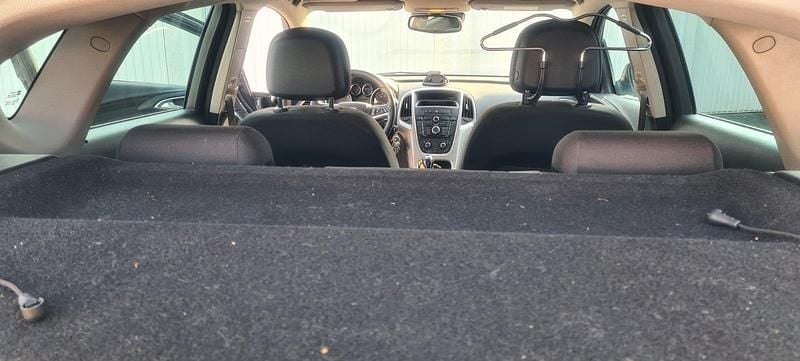 Gebraucht Opel Astra 115 PS (84 kW) 2011 Braun Limousine