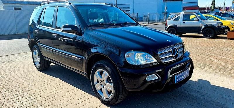 Gebraucht Mercedes ML270 163 PS (119 kW) 2004 Schwarz SUV