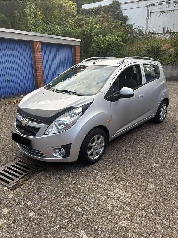 Silber Gebraucht 2010 Chevrolet Spark LS Kleinwagen | 2.700 € (Fairer Preis) - Bild 1/4