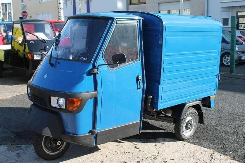 Blau Neu 2025 Piaggio APE SUV | 8.390 € - Bild 1/4
