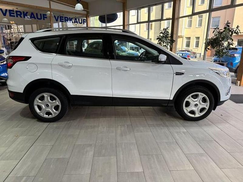 Gebraucht Ford Kuga Cool & Connect 150 PS (110 kW) 2019 Weiß SUV