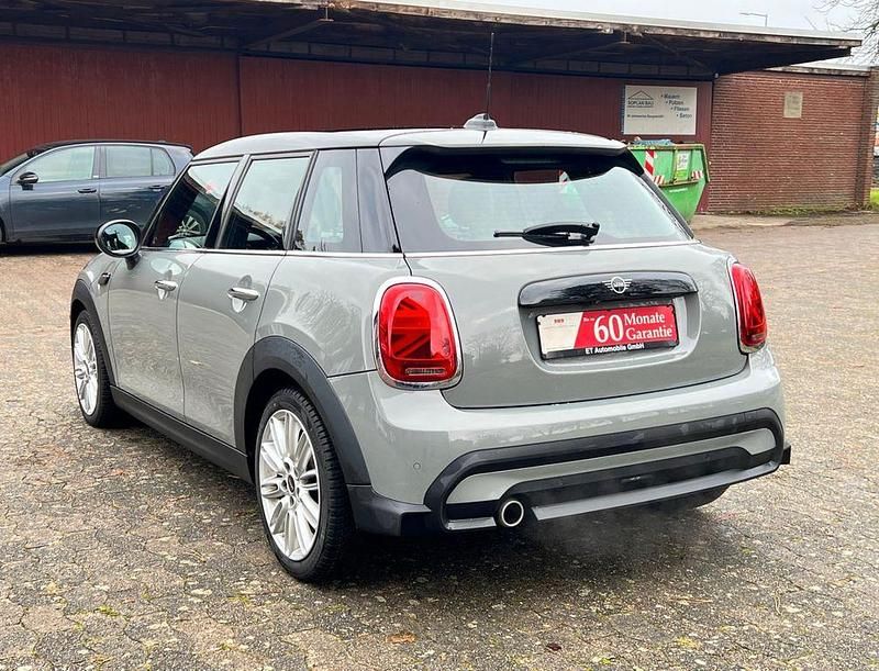 Gebraucht Mini Cooper Classic 136 PS (100 kW) 2021 Grau Kleinwagen
