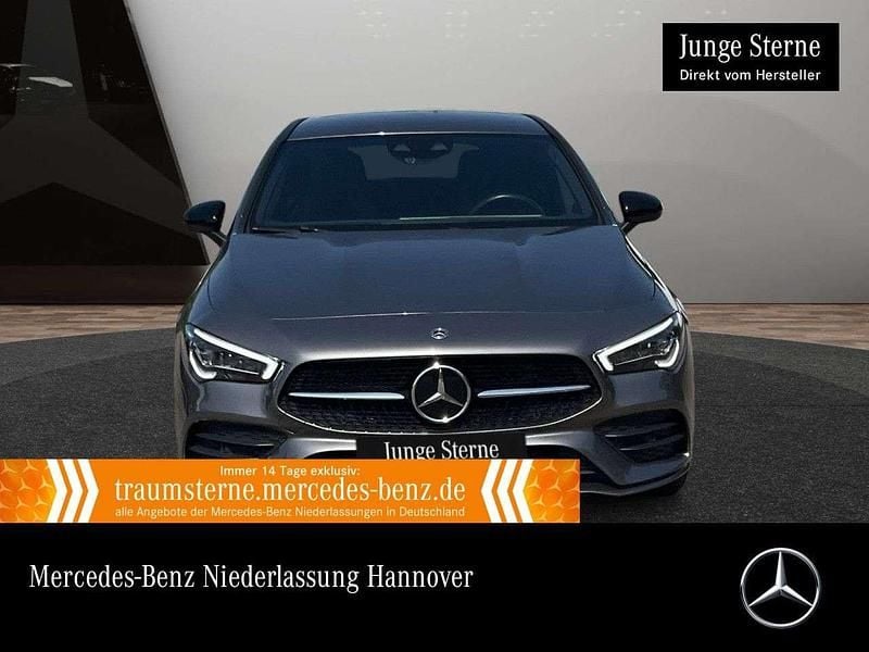 Grau Gebraucht 2022 Mercedes CLA220 AMG Limousine | 31.890 € (Guter Preis) - Bild 1/3