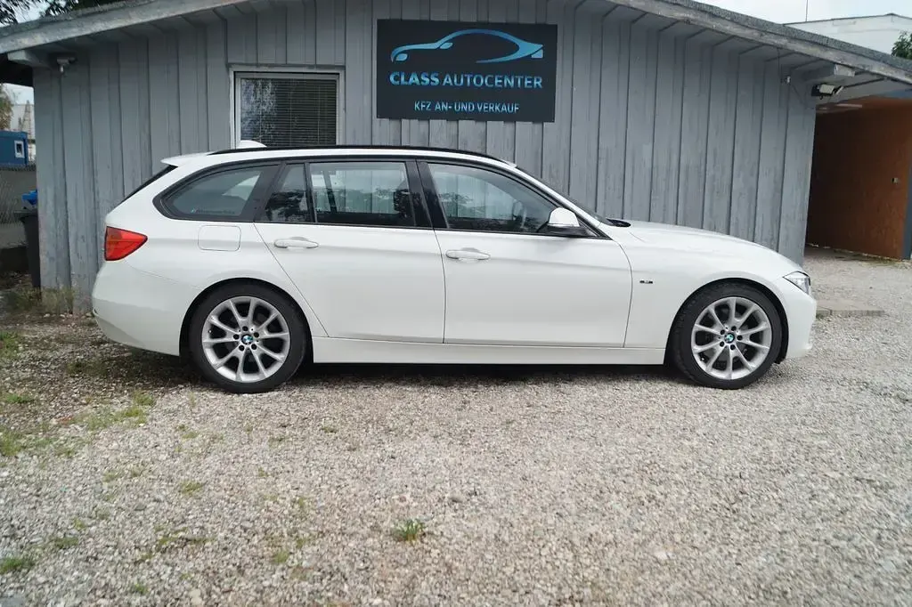 Gebraucht BMW 325 Sport Line 218 PS (160 kW) 2013 Weiß Kombi