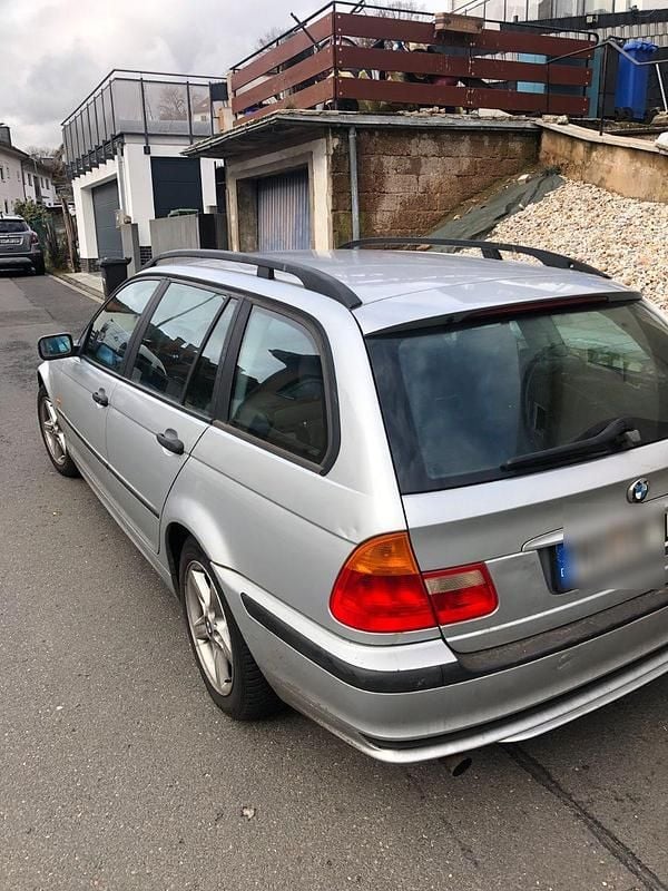 Gebraucht BMW 318 118 PS (86 kW) 2001 Silber Kombi