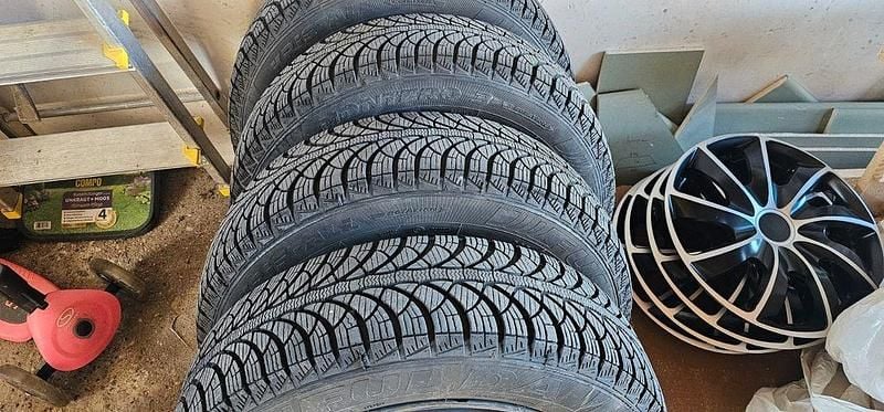 Gebraucht Opel Agila Edition 94 PS (69 kW) 2009 Schwarz Kleinwagen