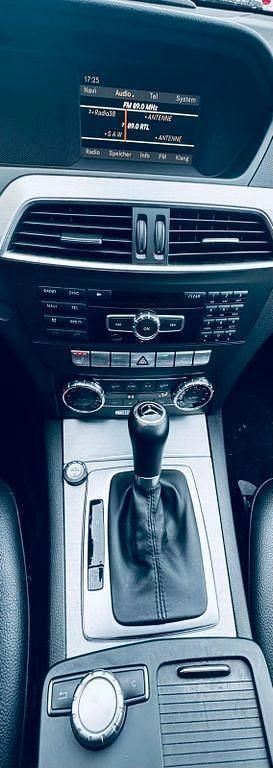 Gebraucht Mercedes C180 156 PS (114 kW) 2012 Schwarz Limousine