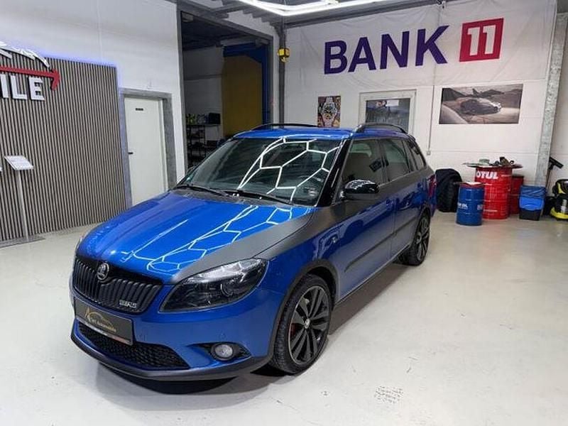 Gebraucht Skoda Fabia RS 180 PS (132 kW) 2014 Modra race/race blue Kombi