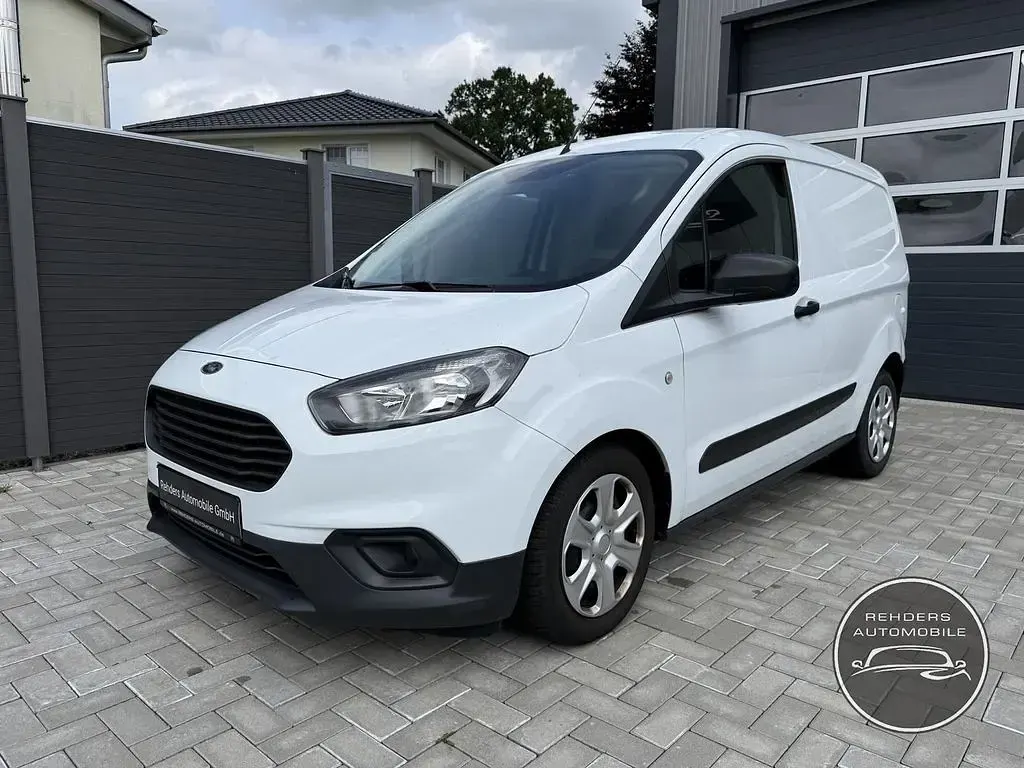Gebraucht Ford Transit Courier Trend 75 PS (55 kW) 2021 Weiß Van