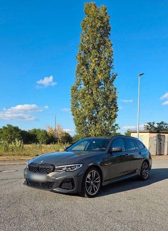 Grau Gebraucht 2021 BMW M340 M Sport Limousine | 47.000 € (Fairer Preis) - Bild 1/4
