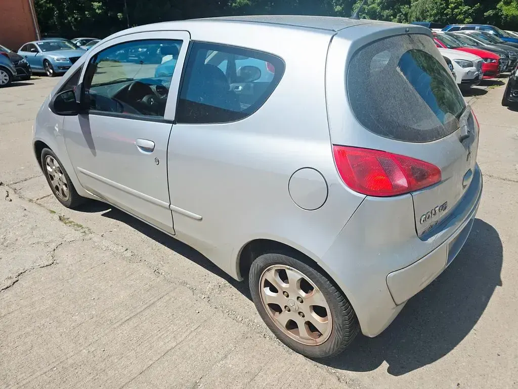 Gebraucht Mitsubishi Colt Invite 95 PS (69 kW) 2007 Silber