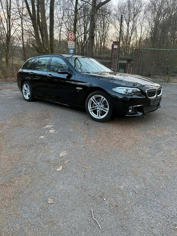 Gebraucht BMW 520 M Sport 190 PS (139 kW) 2014 Schwarz Limousine