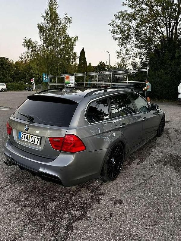 Gebraucht BMW 325 M Performance 197 PS (144 kW) 2010 Kombi