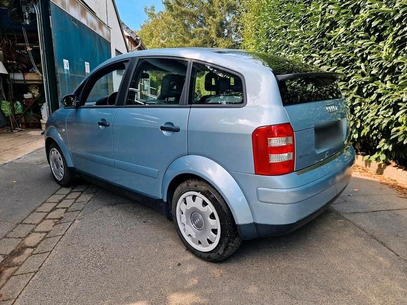 Gebraucht Audi A2 75 PS (55 kW) 2002 Blau Kleinwagen
