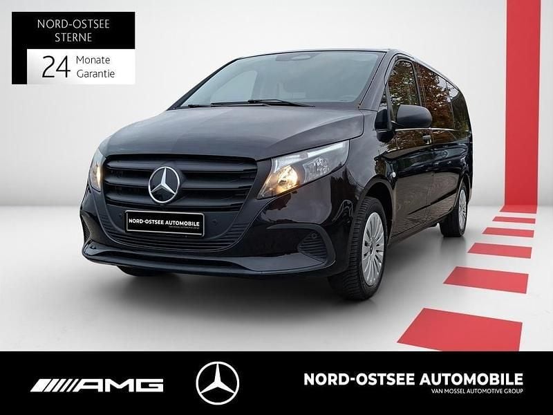 Schwarz Gebraucht 2024 Mercedes Vito Van | 44.090 € (Teuer) - Bild 1/4