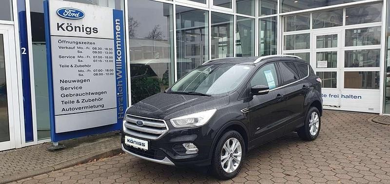 Iridiumschwarz metallic Gebraucht 2018 Ford Kuga Titanium SUV | 12.290 € (Fairer Preis) - Bild 1/4