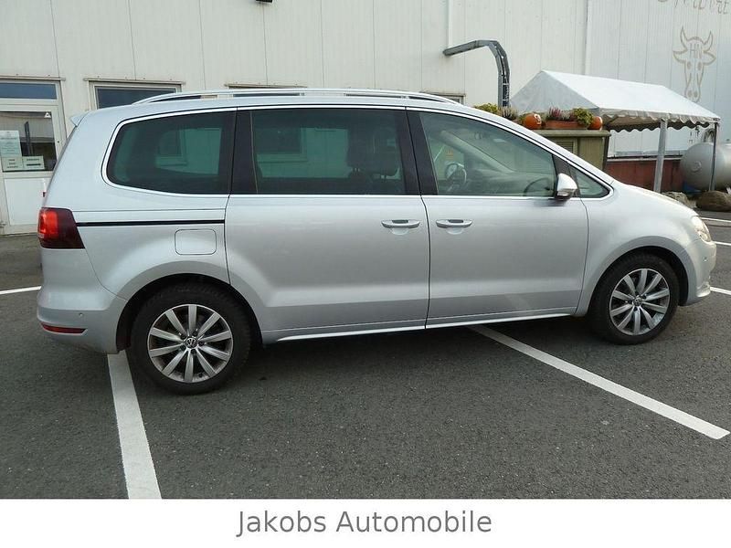 Gebraucht VW Sharan 150 PS (110 kW) 2016 Silber Van / Kleinbus