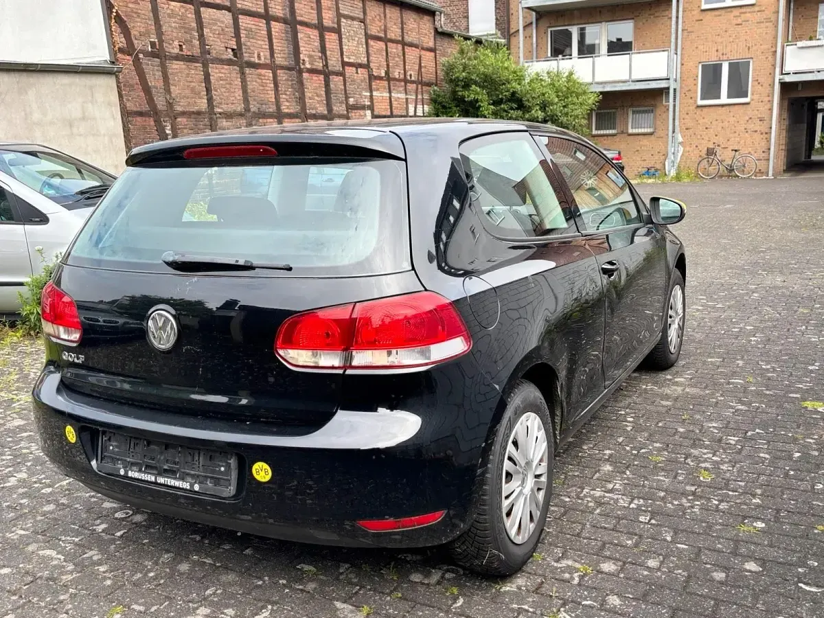 Gebraucht VW Golf VI 80 PS (58 kW) 2009 Schwarz Kleinwagen