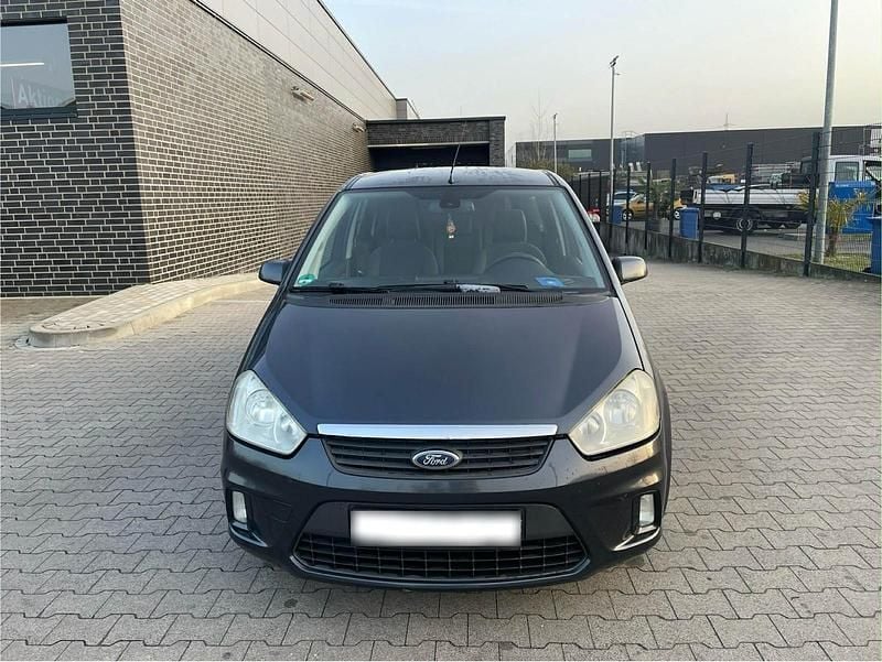 Gebraucht Ford Focus 101 PS (74 kW) 2008 Grau Kombi