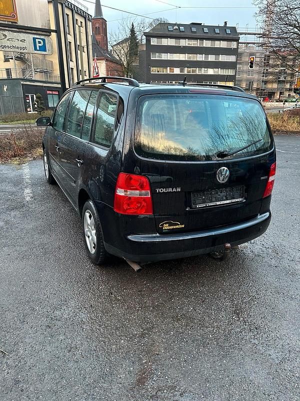 Gebraucht VW Touran 115 PS (84 kW) 2006 Schwarz Van / Kleinbus