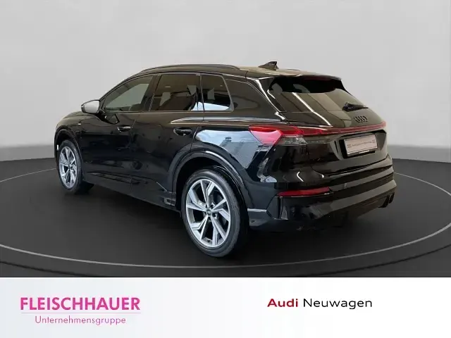 Neu Audi Q4 e-tron Performance 210 kW (286 PS) 2026 Schwarz SUV
