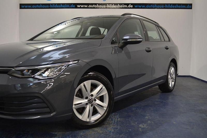 Gebraucht VW Golf VIII Life 116 PS (85 kW) 2023 Grau Kombi