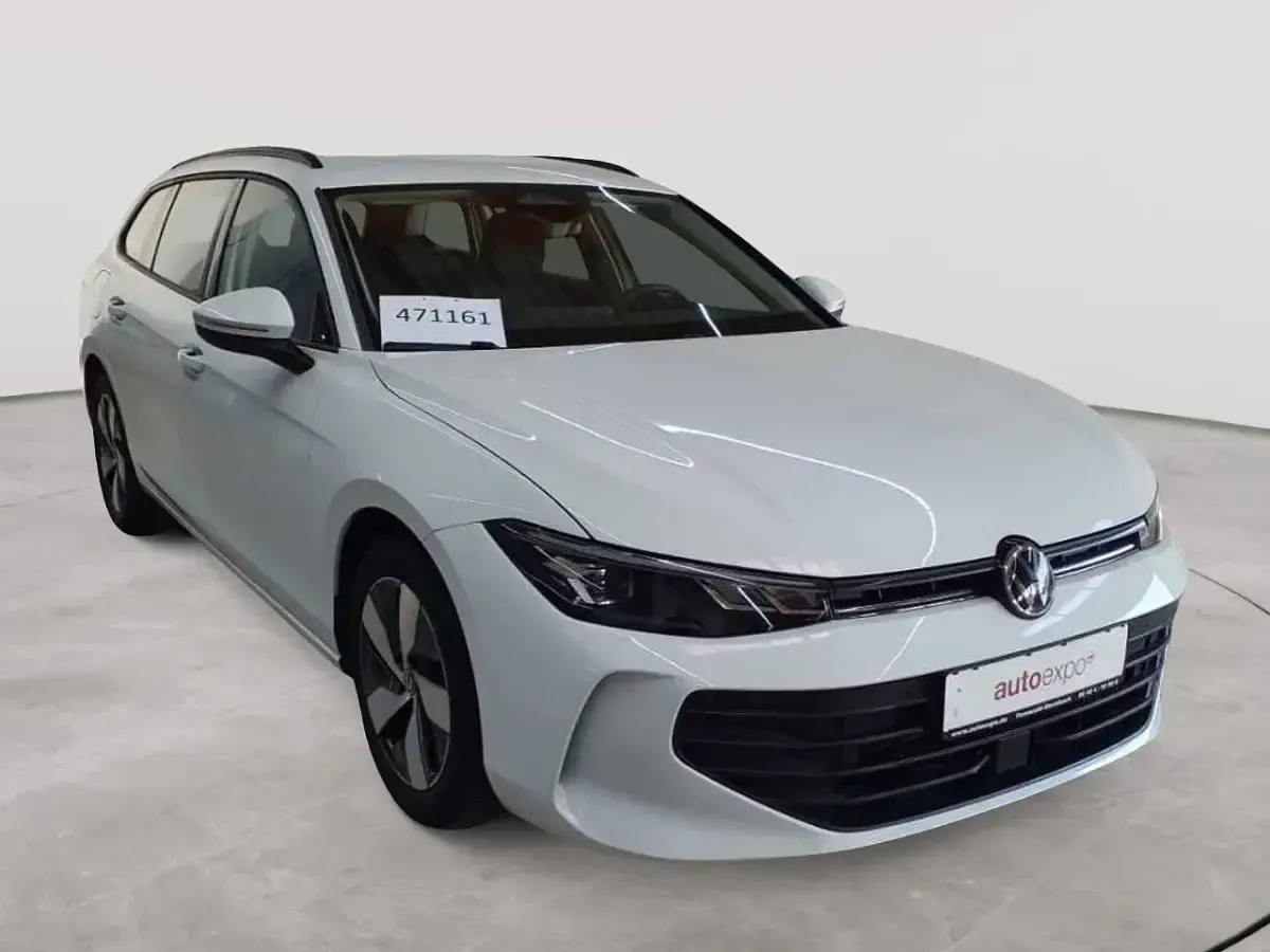 Gebraucht VW Passat 150 PS (110 kW) 2024 Kombi