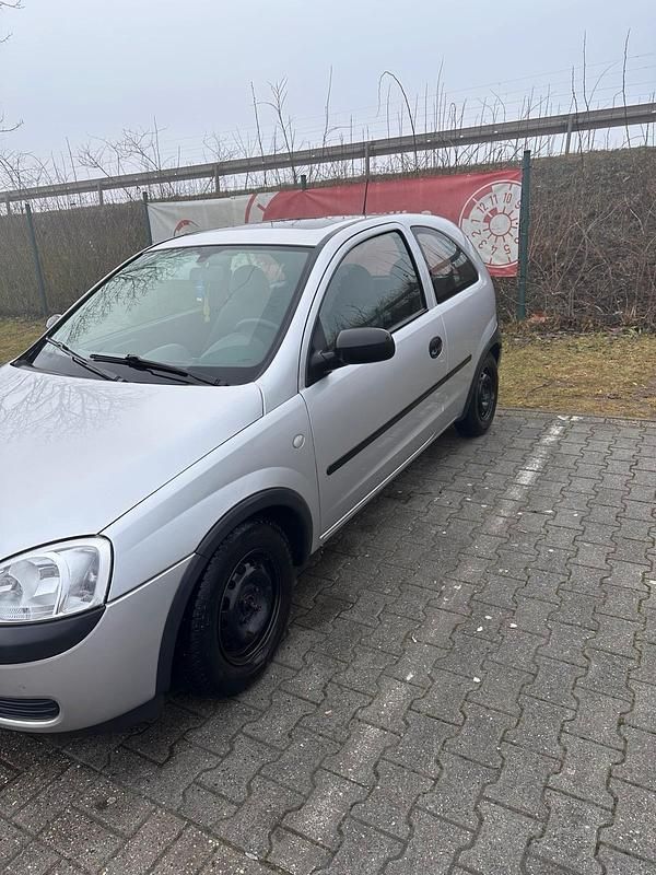 Gebraucht Opel Corsa 58 PS (42 kW) 2002 Silber Kleinwagen