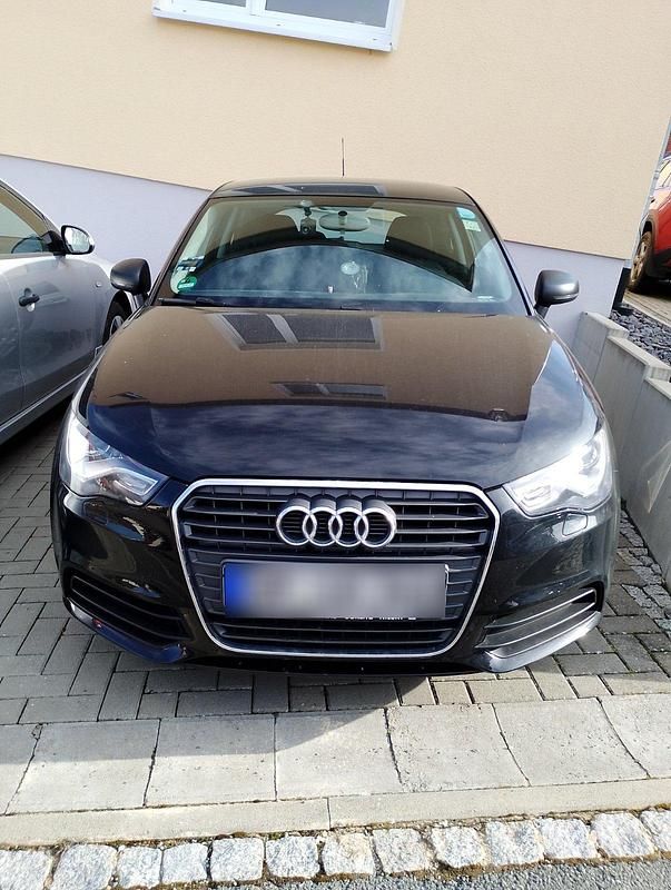 Gebraucht Audi A1 86 PS (63 kW) 2011 Schwarz Kleinwagen