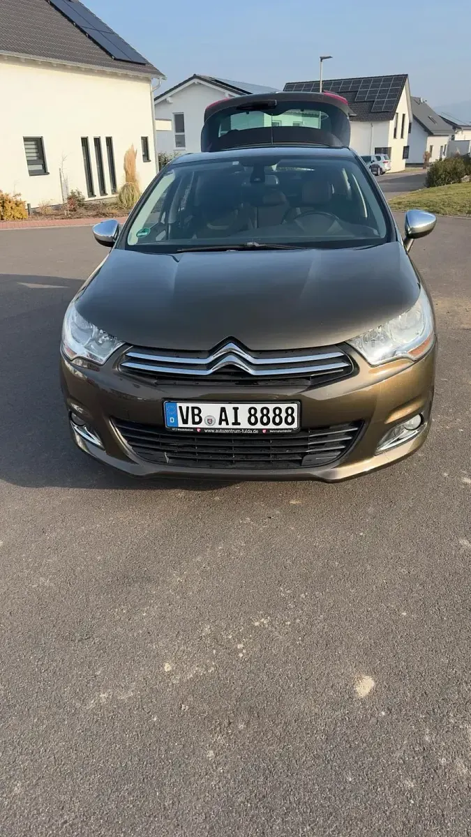 Gebraucht Citroën C4 114 PS (83 kW) 2013 Braun Kombi
