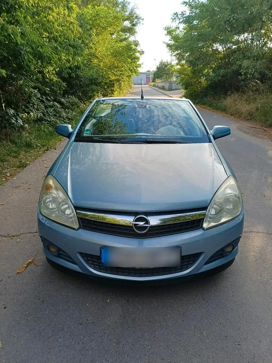Gebraucht Opel Astra 140 PS (102 kW) 2008 Blau Cabrio