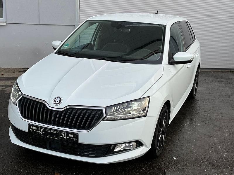 Weiß Gebraucht 2019 Skoda Fabia Limousine | 12.990 € (Fairer Preis) - Bild 1/4
