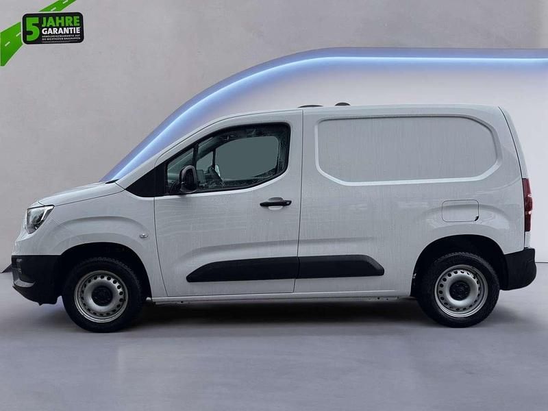Gebraucht Opel Combo 102 PS (75 kW) 2024 Jade weiss Van / Kleinbus