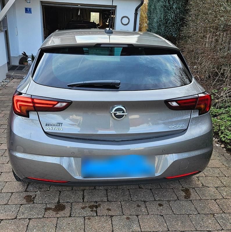 Gebraucht Opel Astra Innovation 105 PS (77 kW) 2016 Beige Limousine