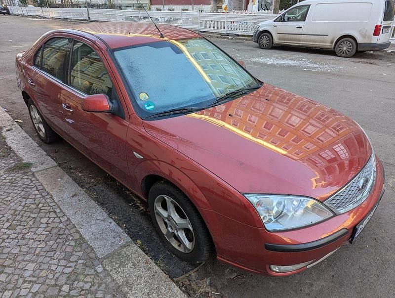 Gebraucht Ford Mondeo Titanium 155 PS (114 kW) 2006 Orange Limousine