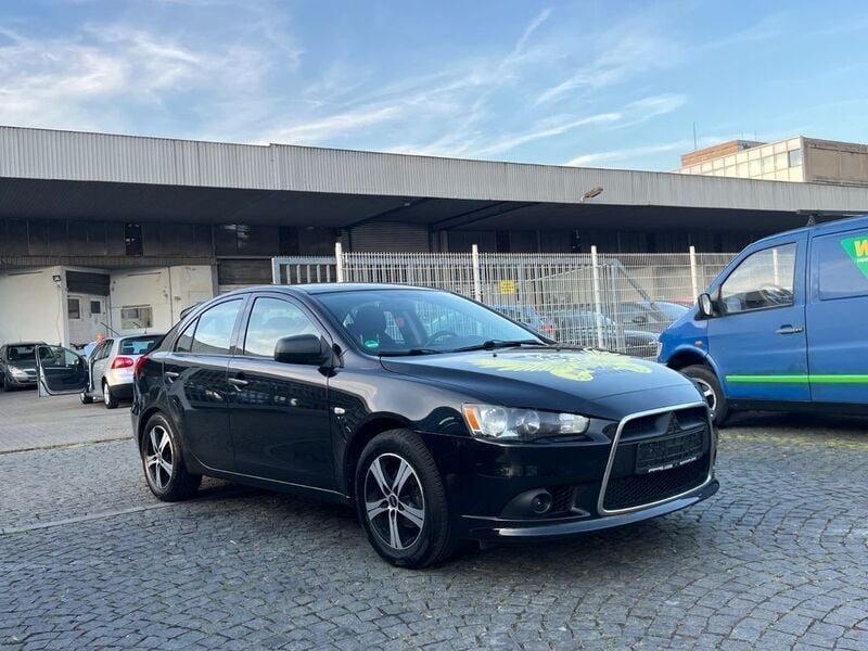Gebraucht Mitsubishi Lancer 109 PS (80 kW) 2010 Schwarz Limousine