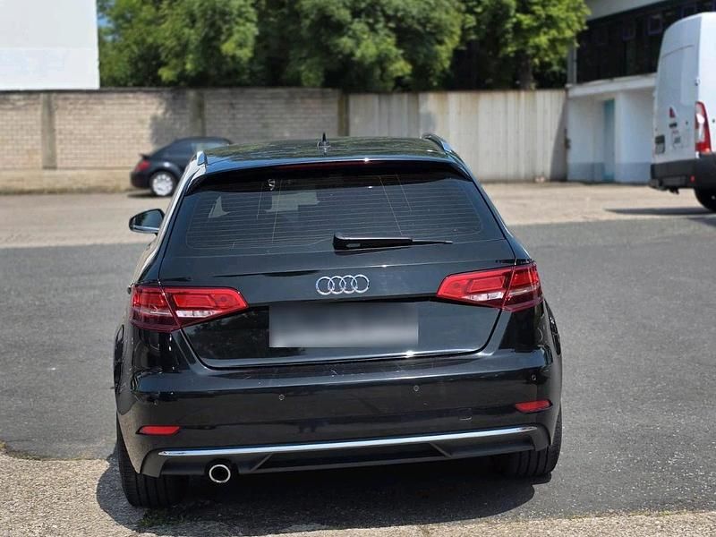 Gebraucht Audi A3 2018 Schwarz Limousine