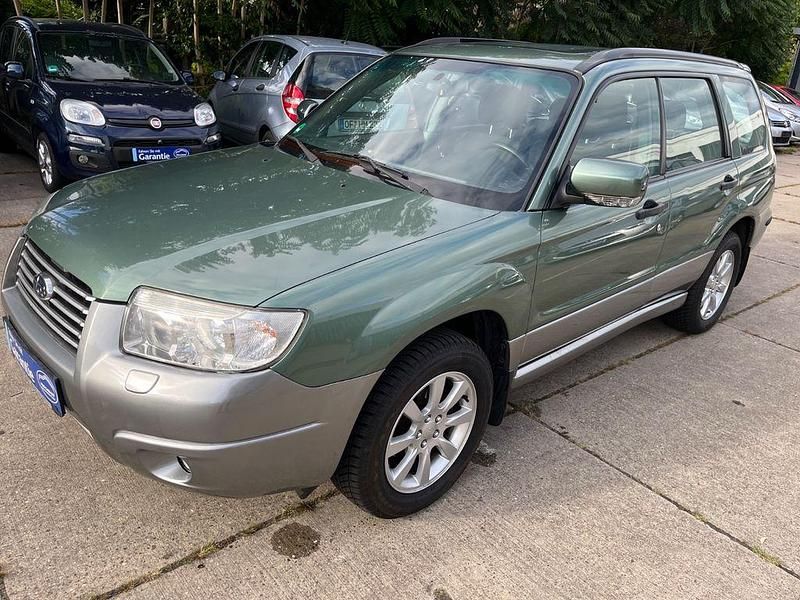 Grün Gebraucht 2006 Subaru Forester SUV | 9.990 € - Bild 1/4