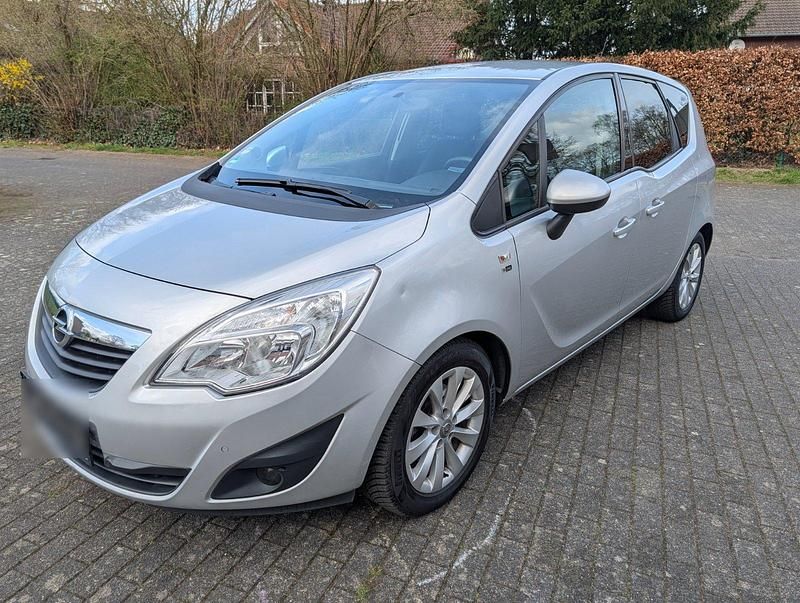 Gebraucht Opel Meriva 120 PS (88 kW) 2012 Silber Van / Kleinbus