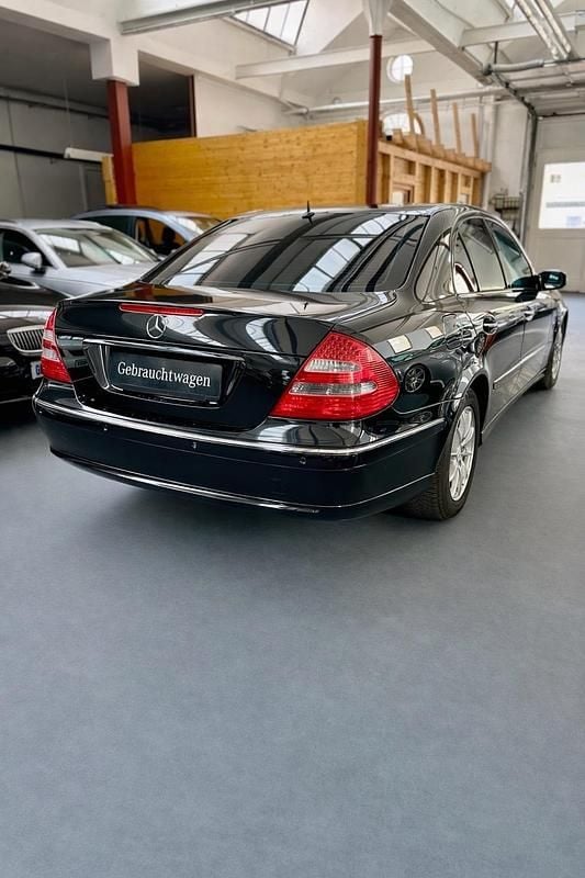 Gebraucht Mercedes E280 Avantgarde 231 PS (169 kW) 2005 Schwarz Limousine