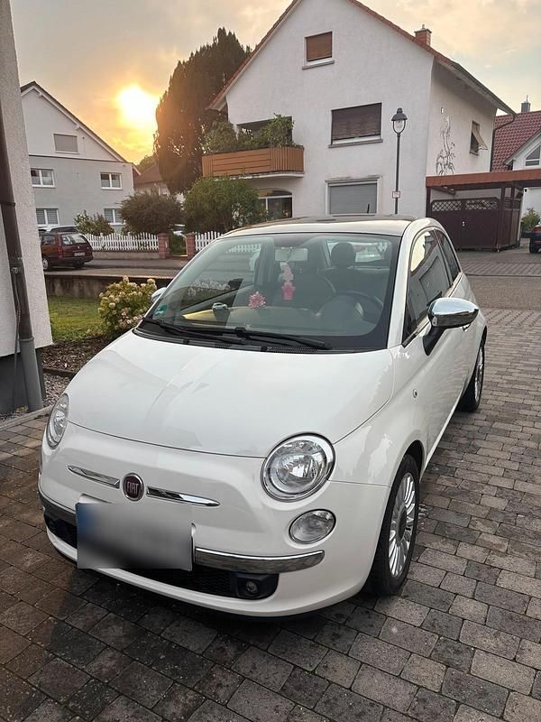 Weiß Gebraucht 2014 Fiat 500 Kleinwagen | 4.900 € (Guter Preis) - Bild 1/4
