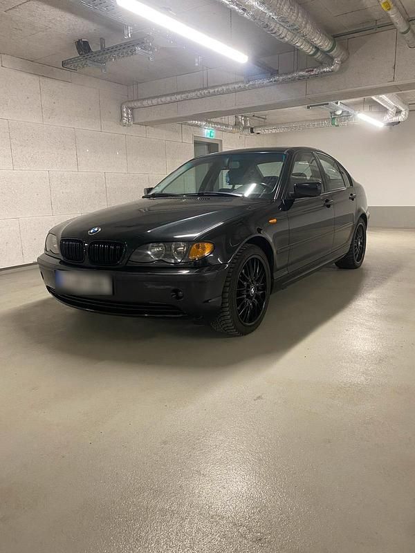 Gebraucht BMW 316 Basis 116 PS (85 kW) 2007 Schwarz Limousine