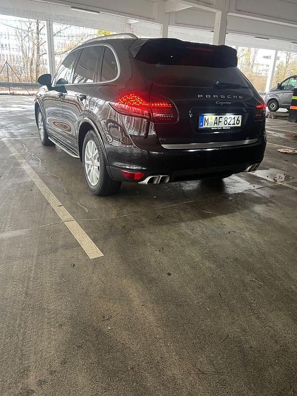 Gebraucht Porsche Cayenne 245 PS (180 kW) 2014 Schwarz SUV