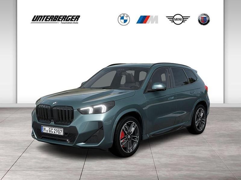 Cape york grün Neu 2025 BMW X1 M Sport SUV | 63.990 € (Teuer) - Bild 1/4
